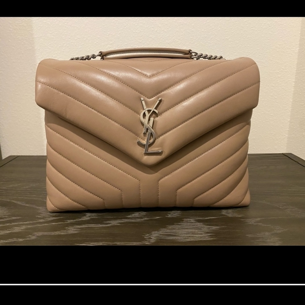 ❤️‍🔥AUTHENTIC YSL MED BAG ❤️‍🔥